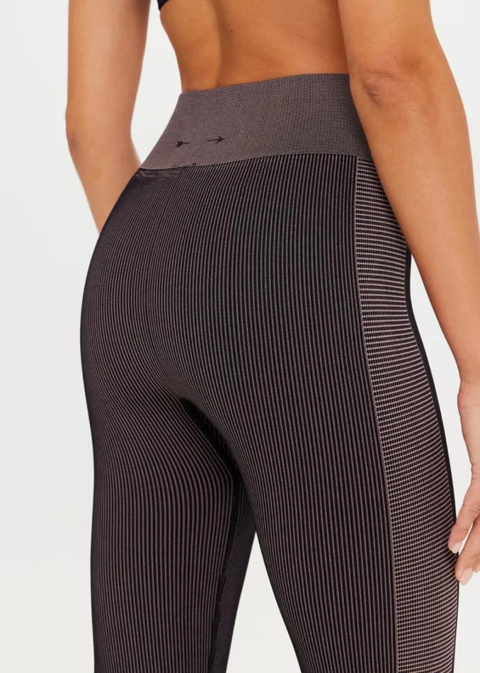 The Upside RIBBED SEAMLESS 25IN MIDI PANT Mocha Shop Leggings The Upside RIBBED SEAMLESS 25IN MIDI PANT Mocha Shop Leggings
