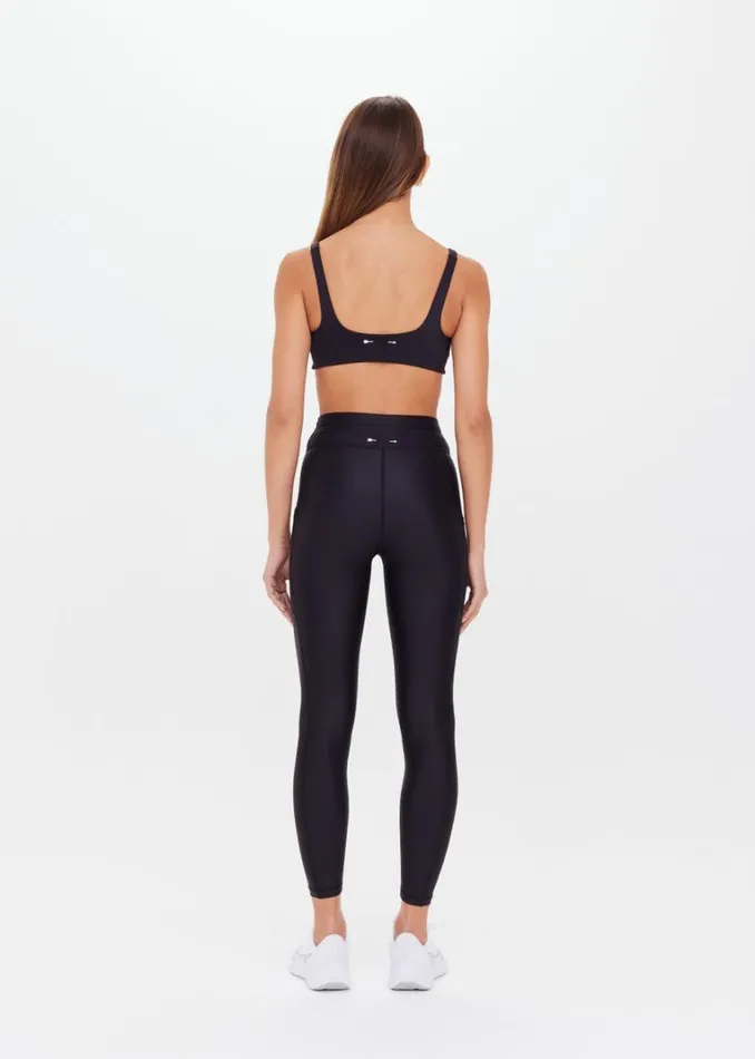 The Upside SUPERSOFT 25IN PKT MIDI PANT Black Shop Leggings