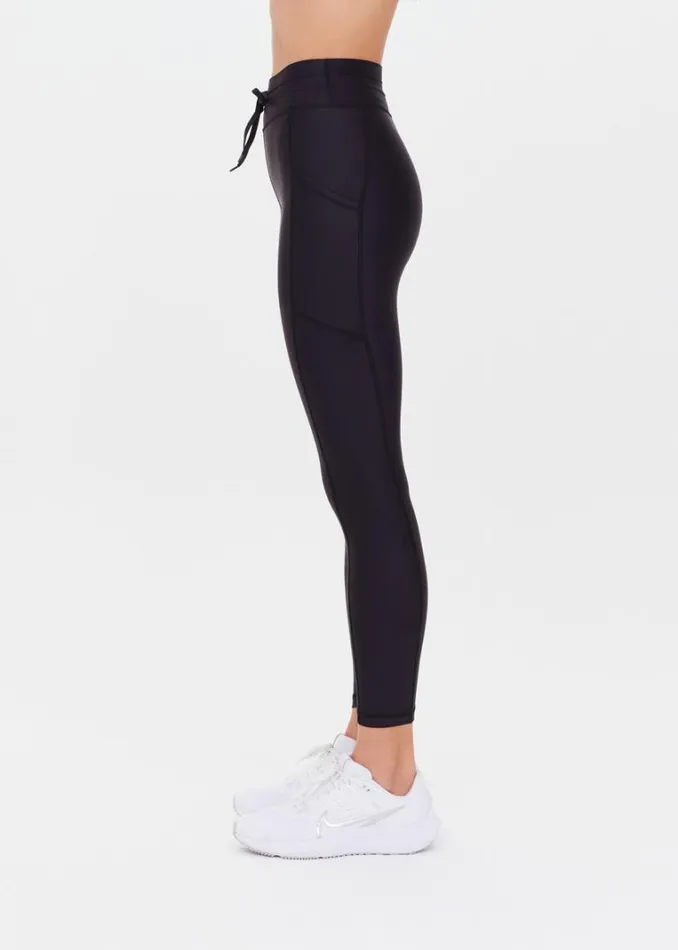 The Upside SUPERSOFT 25IN PKT MIDI PANT Black Shop Leggings