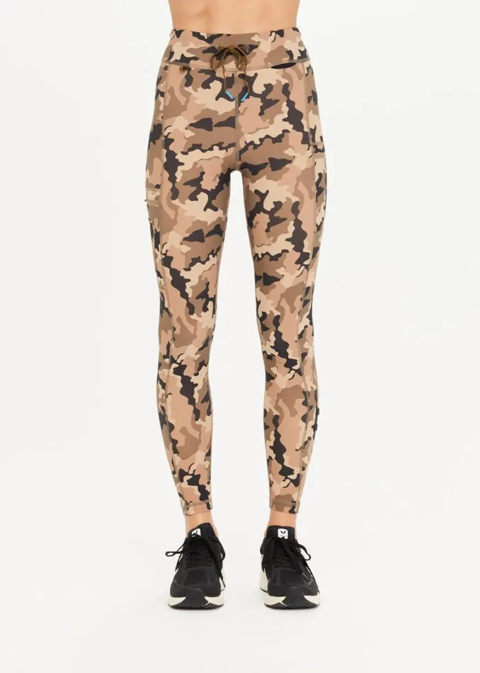 The Upside TREKKY 25IN POCKET MIDI PANT Camo Shop Leggings The Upside TREKKY 25IN POCKET MIDI PANT Camo Shop Leggings
