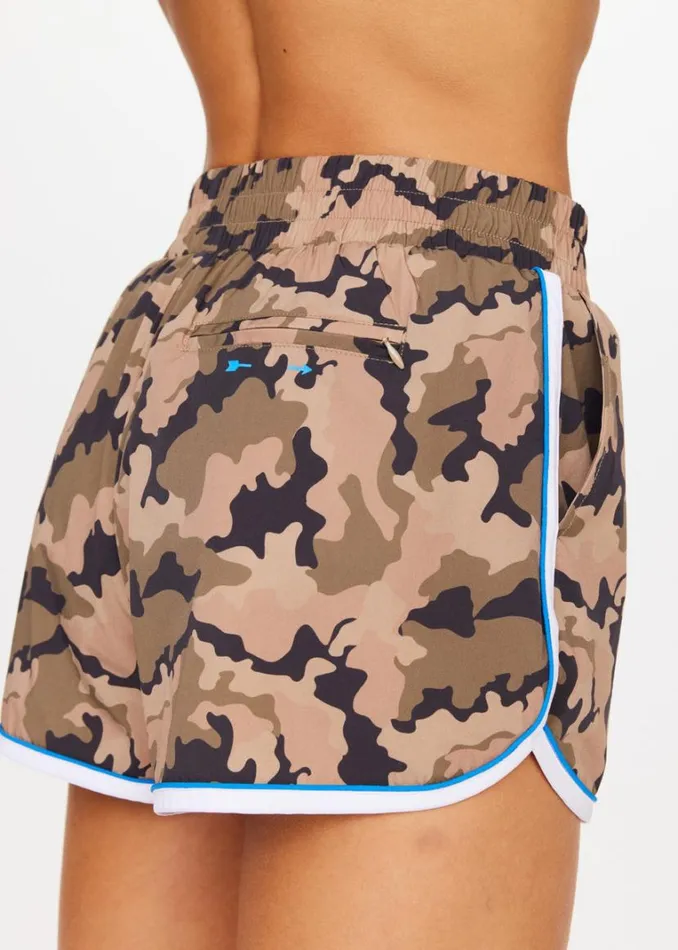 The Upside TREKKY BILLIE RUN SHORT Camo Shop Shorts