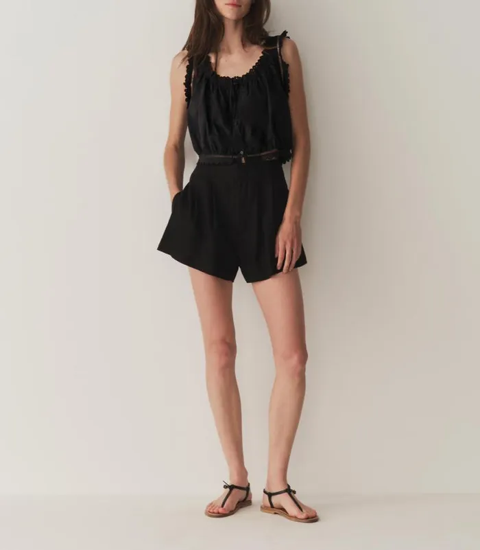 TRAVELER TOP Black Shop DEN Tops