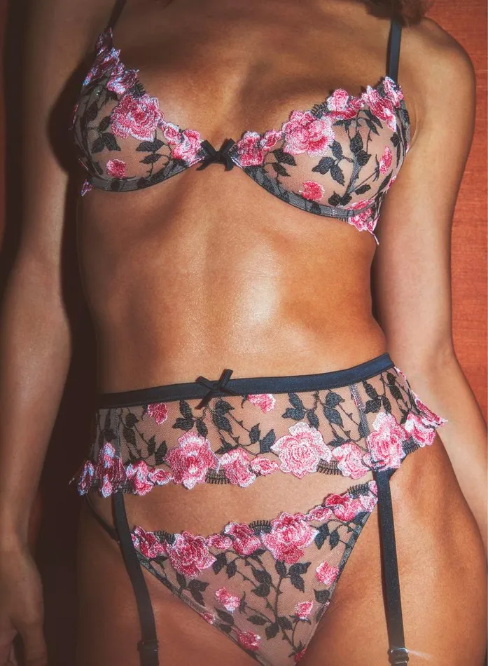 Underwire Bras Lingerie Fleur Du Mal Roses and Thorns Demi Bra Black