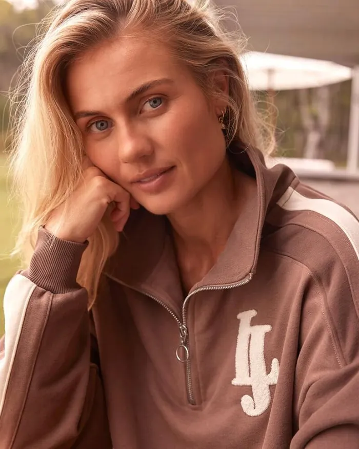 Women LORNA JANE Jackets Hoodies And Sweats LJ Heritage Quarter Zip Sweat Cedar Women LORNA JANE Jackets Hoodies And Sweats LJ Heritage Quarter Zip Sweat Cedar