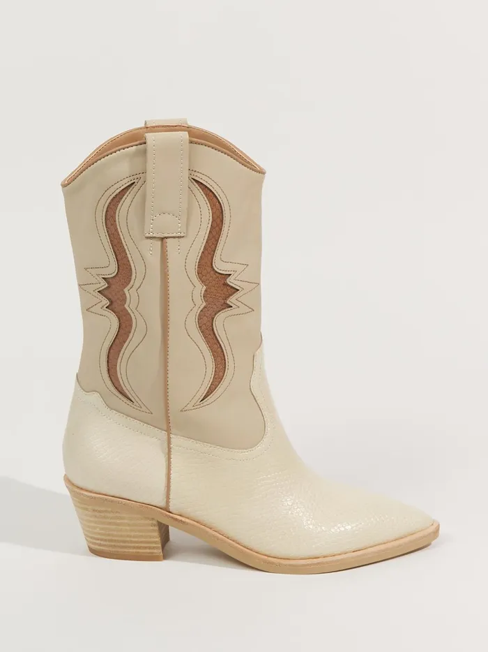 Women Suzzy Western Boots By Dolce Vita Sand Altar039d State Boots Booties