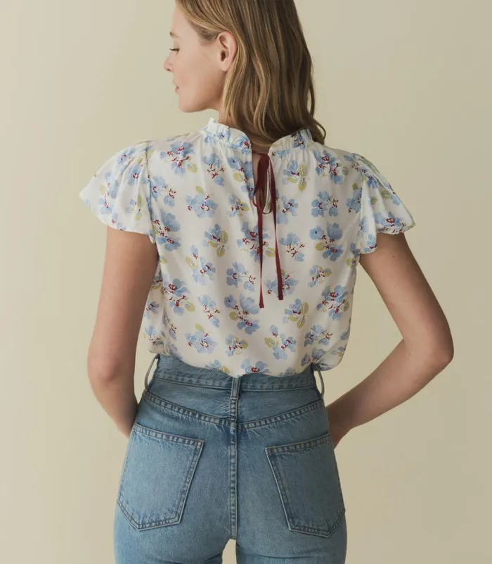YVIE TOP Bleu Frolicking Floral Shop DEN Tops